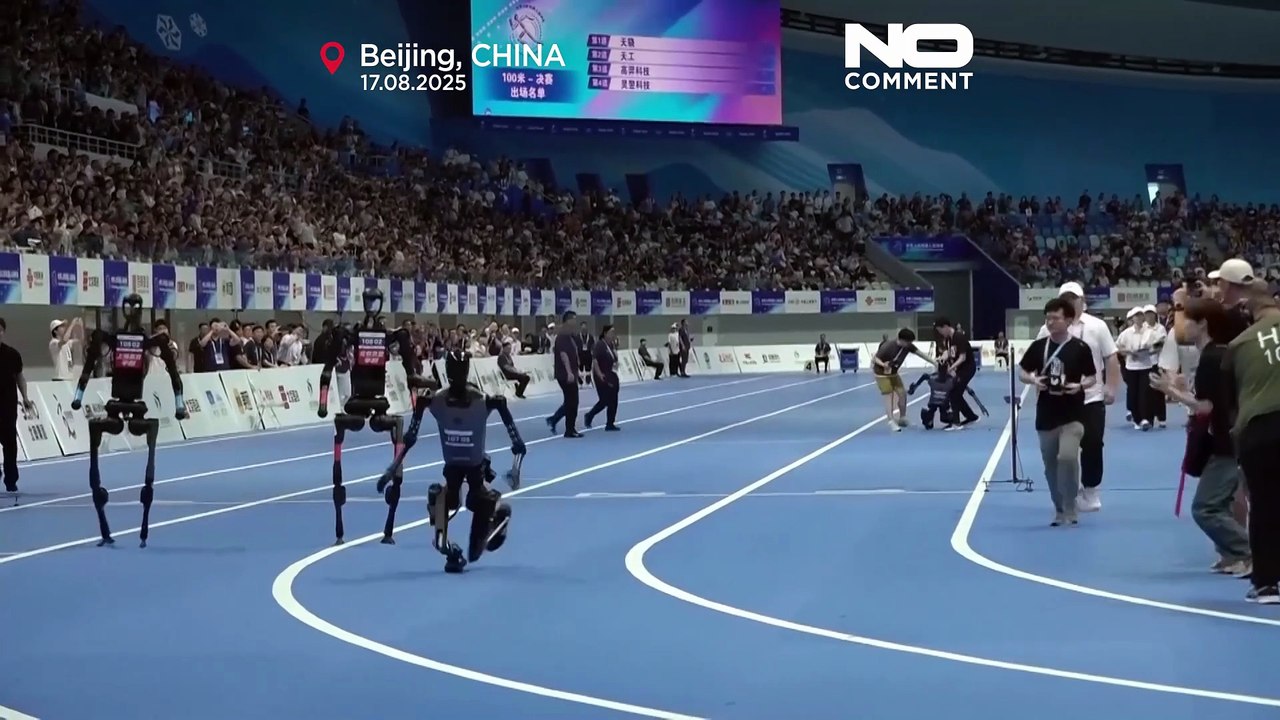 Regardez ces robots courir et jouer au foot lors des premiers jeux mondiaux à Pékin
