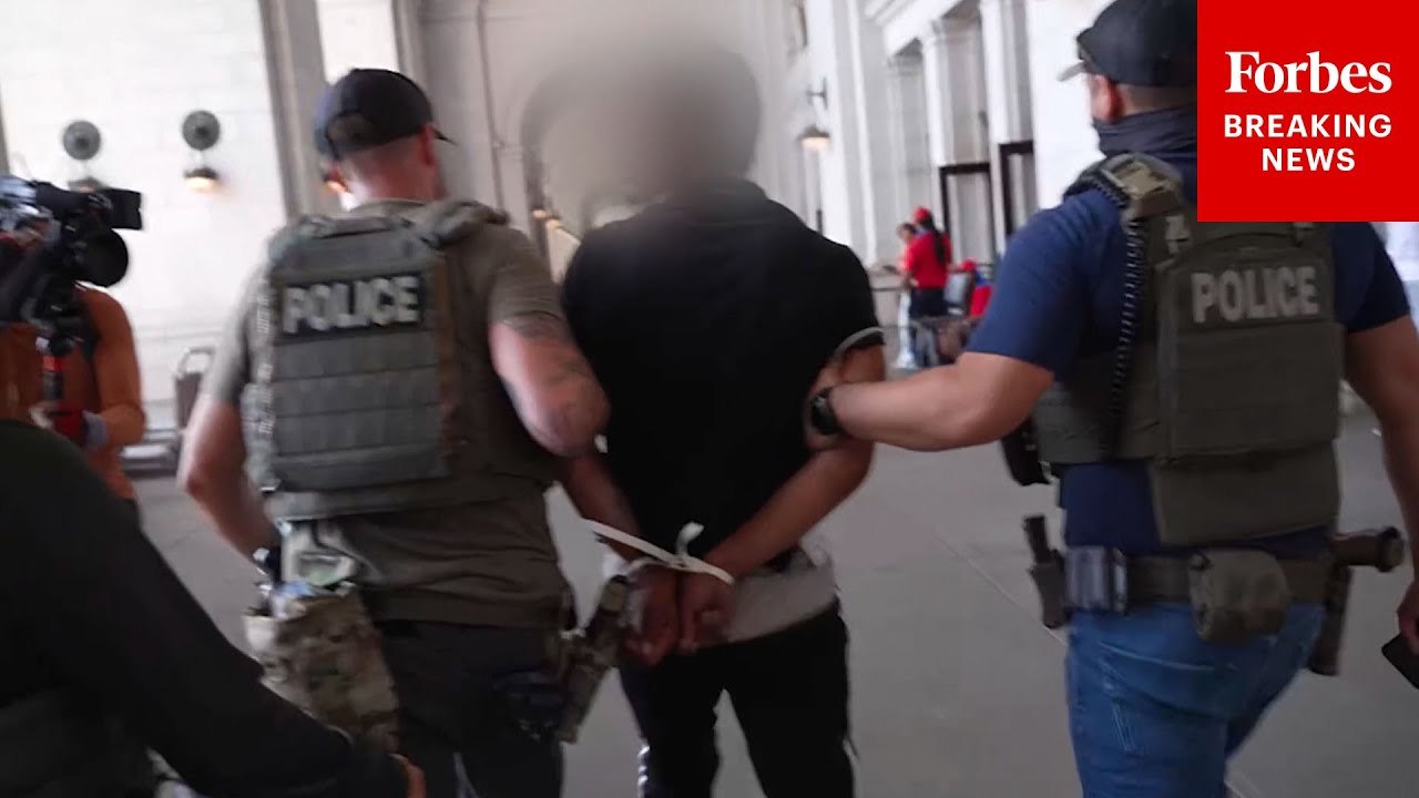 Protester Arrested At D.C.'s Union Station As National Guard Take To Streets For Crackdown On Crime