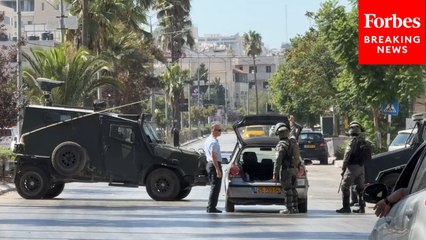 IDF Establish Vehicle Checkpoints After Raiding al-Amari Refugee Camp In The West Bank