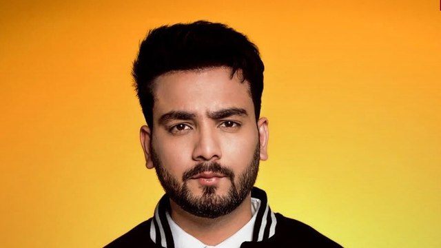 घर पर हुई ताबड़तोड़ फायरिंग पर Elvish Yadav ने तोड़ी चुप्पी