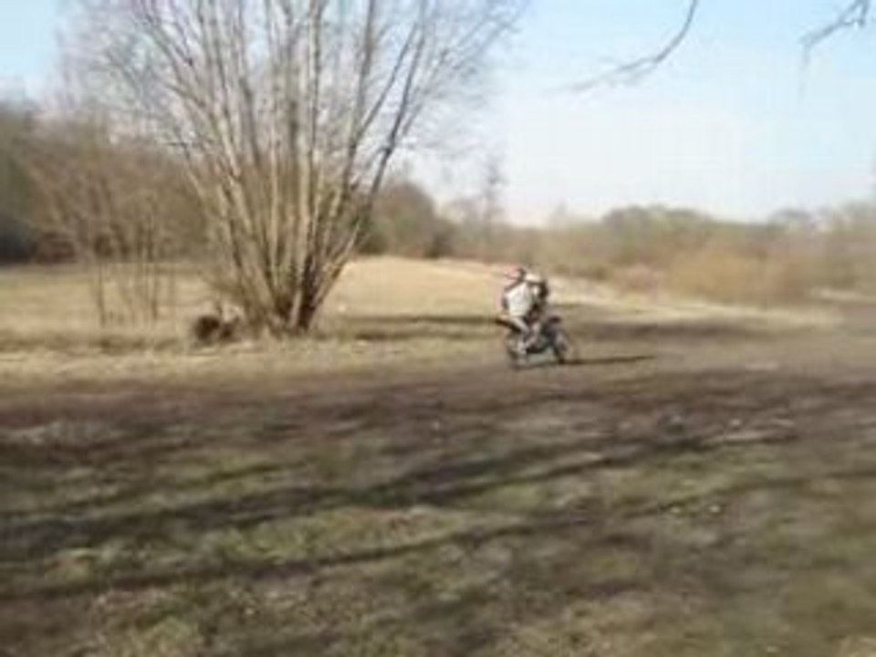 Clip becane de cross a l'entrainement 450crf etc....