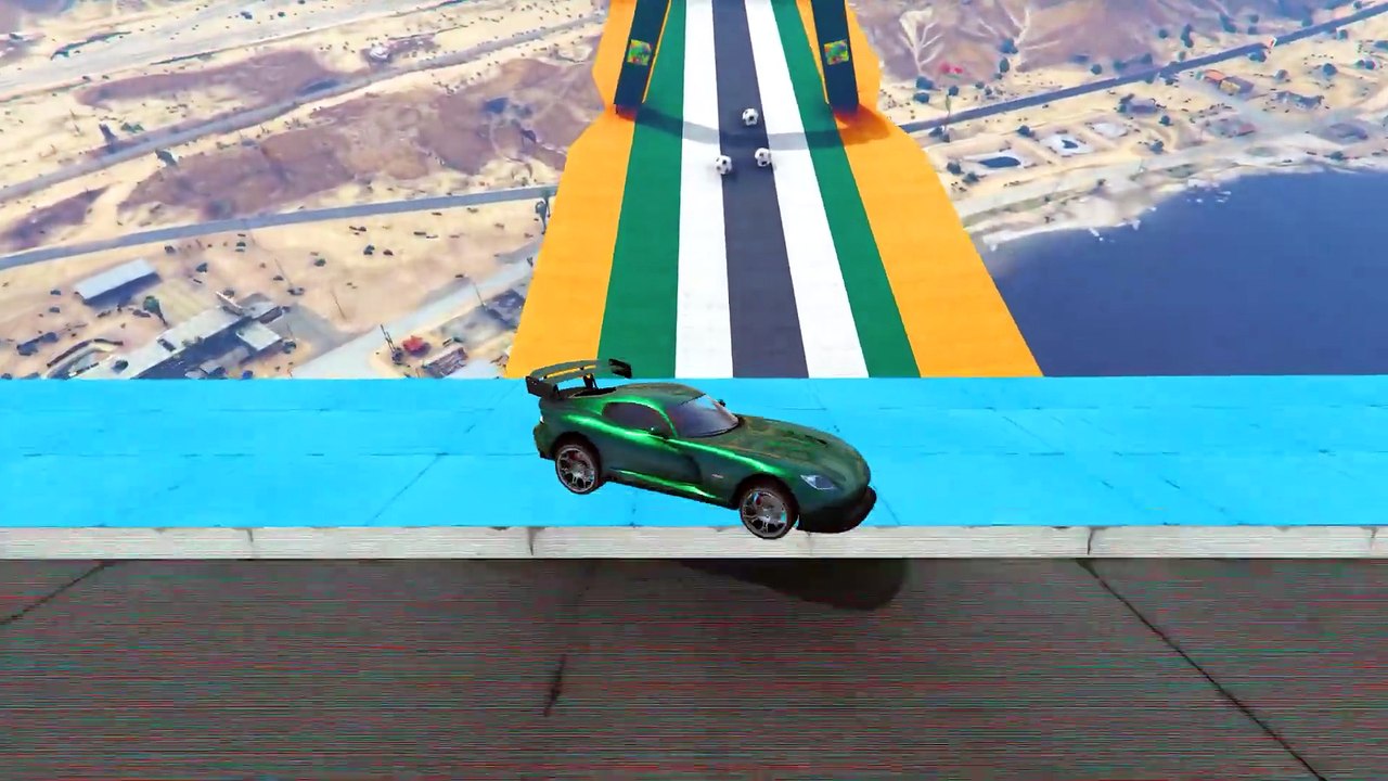 GTA 5 Crazy DUAL MEGA RAMP Gameplay - GamesCorner