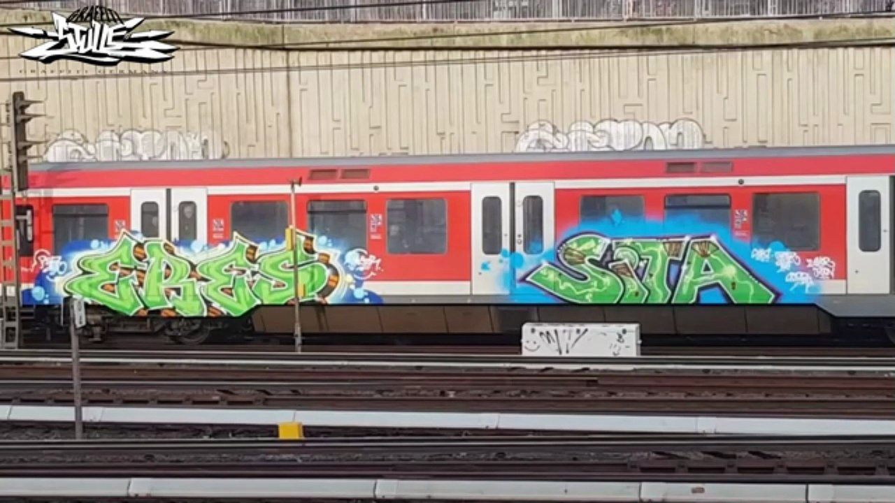 Graffiti trains // hamburg (iii)   (legendär graffiti 2025 video )