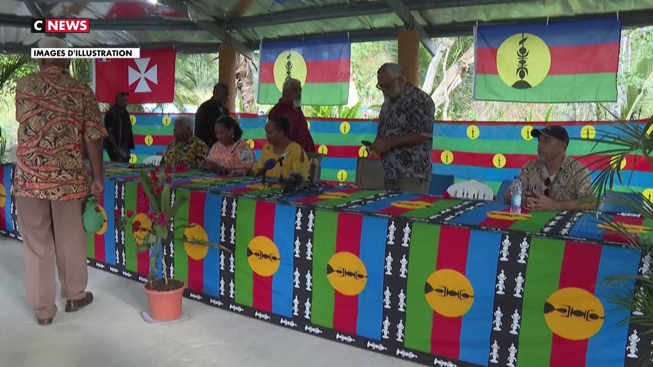 Nouvelle-Calédonie : Manuel Valls de retour à Nouméa pour sauver les accords de Bougival