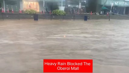 Heavy Rain Fall Blocked Oberoi Mall Rd Goregaon East Mumbai