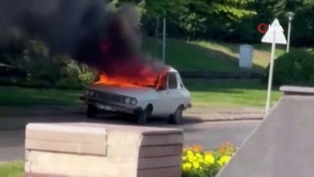 TBMM önünde bir şüpheli Renault Toros marka beyaz aracını yaktı!