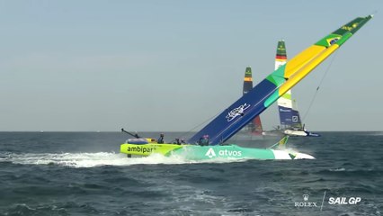 SailGP 2025 /  TOUS LES ANGLES  Crash sauvage à grande vitesse du F50 !