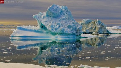 July 13_ 2025_ Famous _Snailberg_ Iceberg Falls over in Ilulissat_ Greenland
