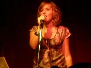 Dis moi qu'suis belle Alexiaa au boer II