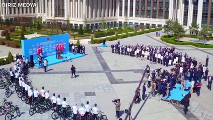 Donald Trump Shocked By Putin's Presidential Palace!