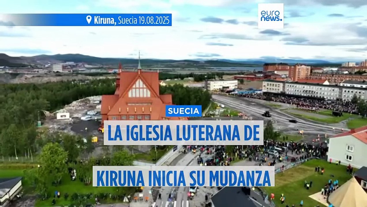 Una histórica iglesia sueca es transportada en remolques para evitar que se la trague una mina