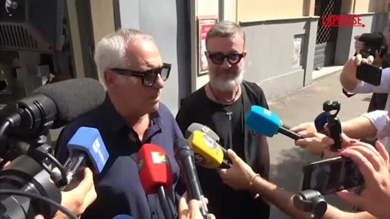 Panariello alla camera ardente di Pippo Baudo: «Il suo erede per il varietà? Per patriottismo dico Carlo Conti»