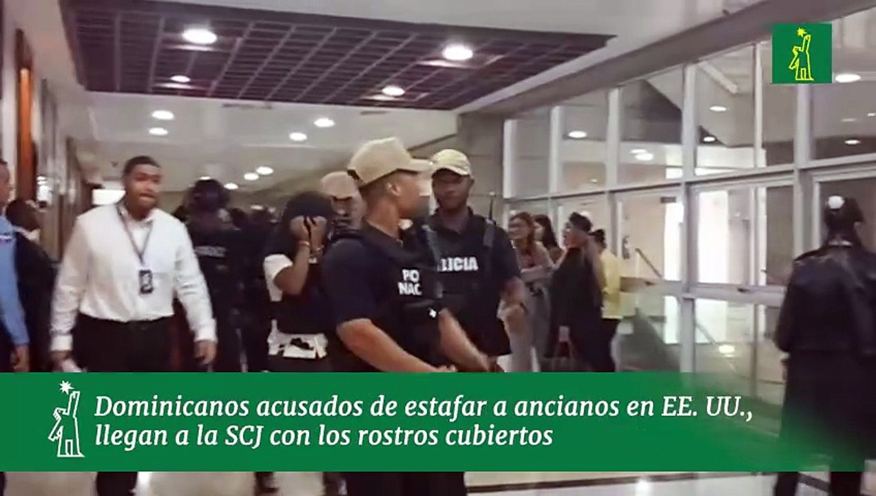 Dominicanos acusados de estafar a ancianos en EE. UU., llegan a la SCJ con los rostros cubiertos