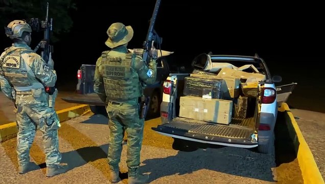 Dupla é presa com quase meio milhão de reais em cigarros e eletrônicos em Altônia