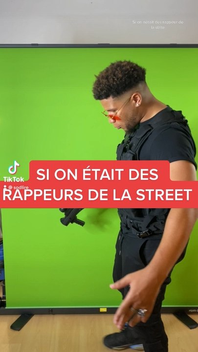 Changez le fond vert svp