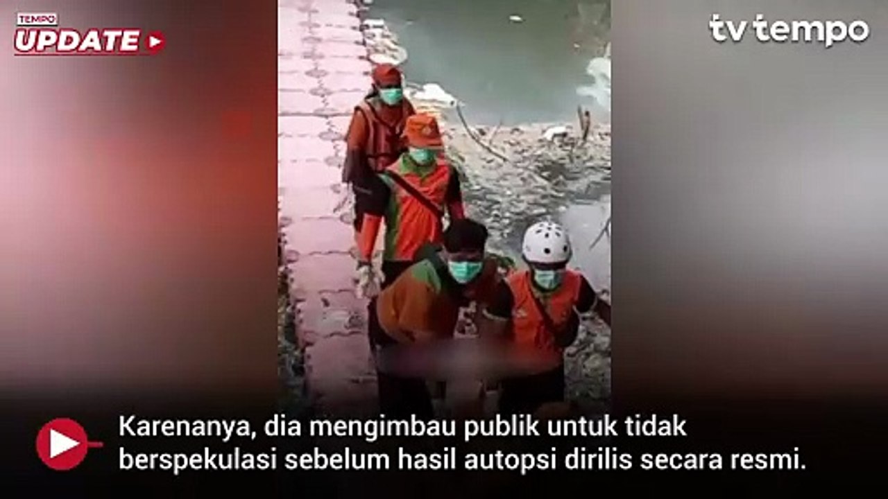 Mayat Pria yang Ditemukan di Kali Cideng Dibawa ke RSCM untuk Autopsi