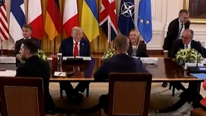 La 'pillada' a Meloni en la cumbre: confiesa que no le gusta hablar con los periodistas italianos