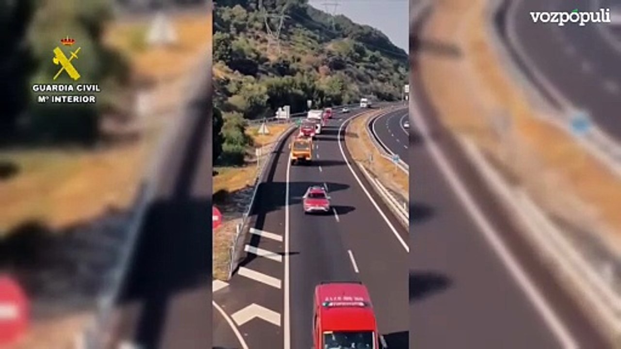 Llega a Jarilla (Cáceres) un convoy de bomberos procedentes de Alemania para ayudar en las labores de extinción