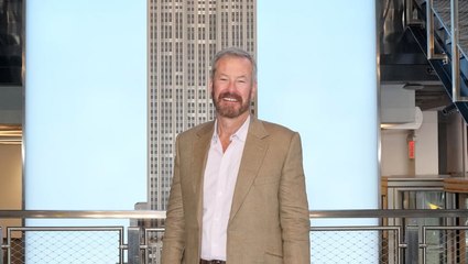 Queen Elizabeth ‘snubbed airport terminal opening after relative stopped from taking guns on plane’, royal cousin claims