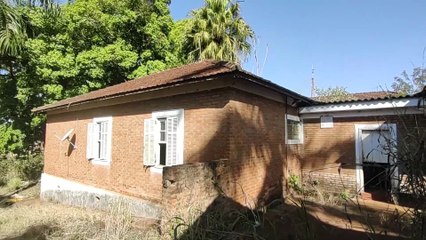 CASA MACABRA ABANDONADA E SOMBRIA