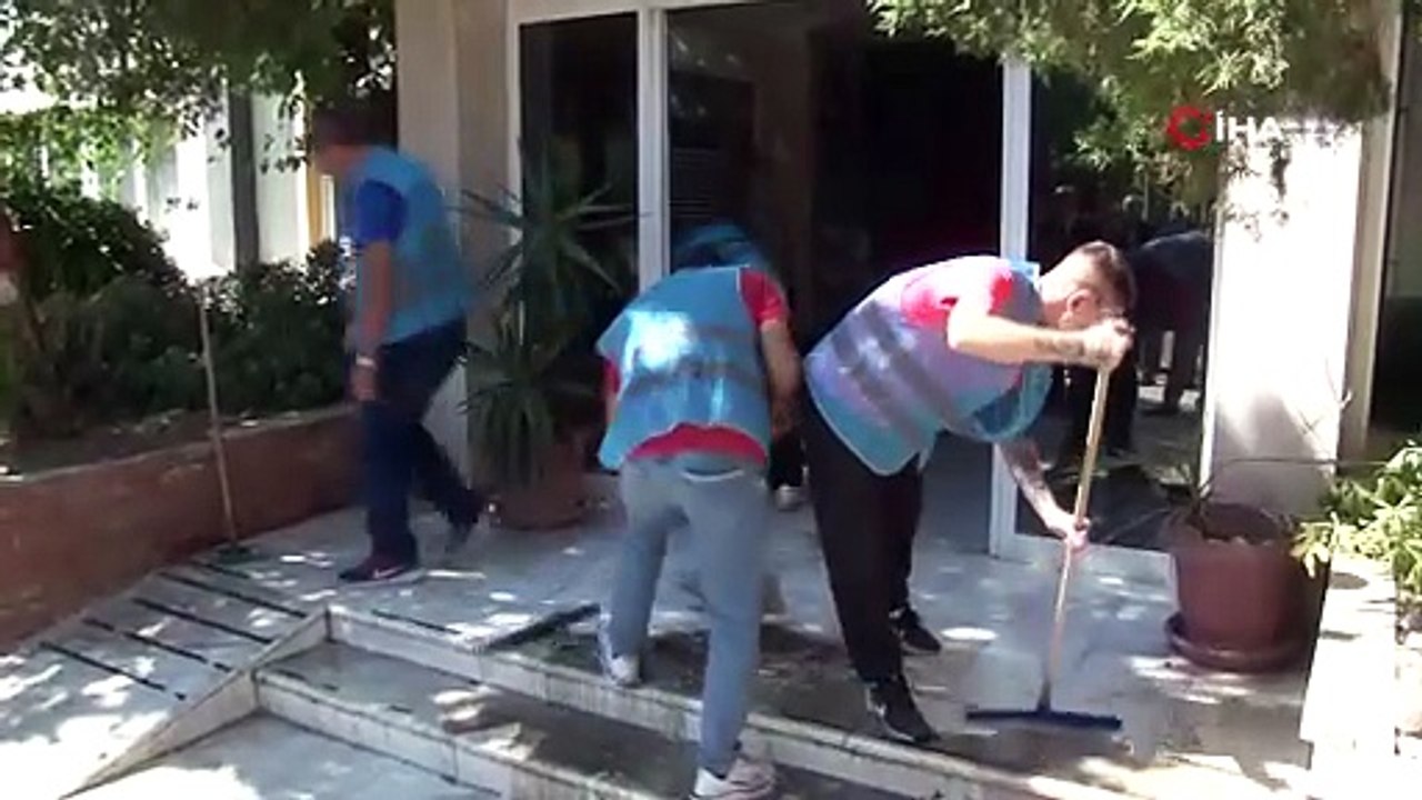 Yeni eğitim-öğretim yılı öncesinde okulları yükümlüler temizledi
