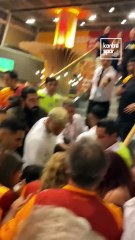 Mauro Icardı AVM'de hayranına kafa attı iddiası!