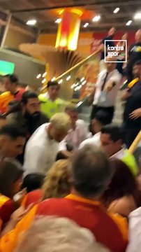 Mauro Icardı AVM'de hayranına kafa attı iddiası!