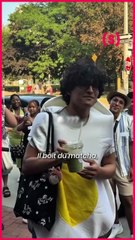 Matcha à la main, livre féministe sous le bras, toujours prêt à dénoncer le prix des tampons… Le "pe