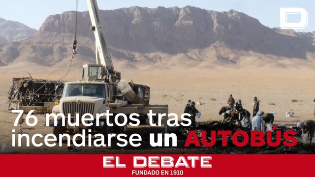Al menos 76 muertos en Afganistán al incendiarse un autobús con deportados