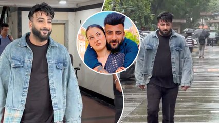 Musician Shehbaz Badesha, Shehnaaz Gill's Brother Gets Spotted In Andheri Amid Mumbai Rains