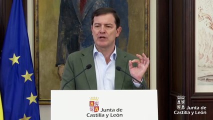 “Respondo de todo”: Mañueco admite la llamada urgente a personal tras ocho días de incendios y lo atribuye a “incidencias”