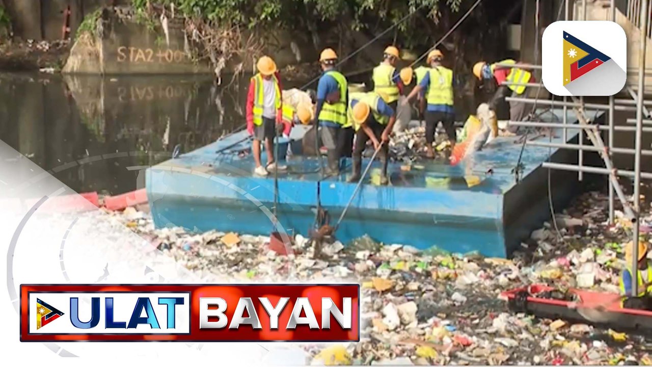 MMDA, San Juan City LGU at volunteers, sama-sama sa paglilinis ng San Juan River bilang bahagi ng ‘Bayanihan sa Estero’ program | ylat ni Bernard Ferrer