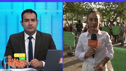 PACIENTES BLOQUEAN CONTRA PARO