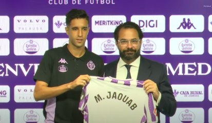 Victor Orta recita un verso del Corán en la presentación de Mohamed Jaouab