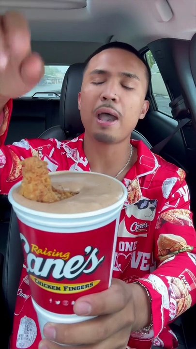 Follow for more ASMR videos🌮🍟 Credits: @lifeofcian_ #mukbang #asmr #fastfood #asmreating