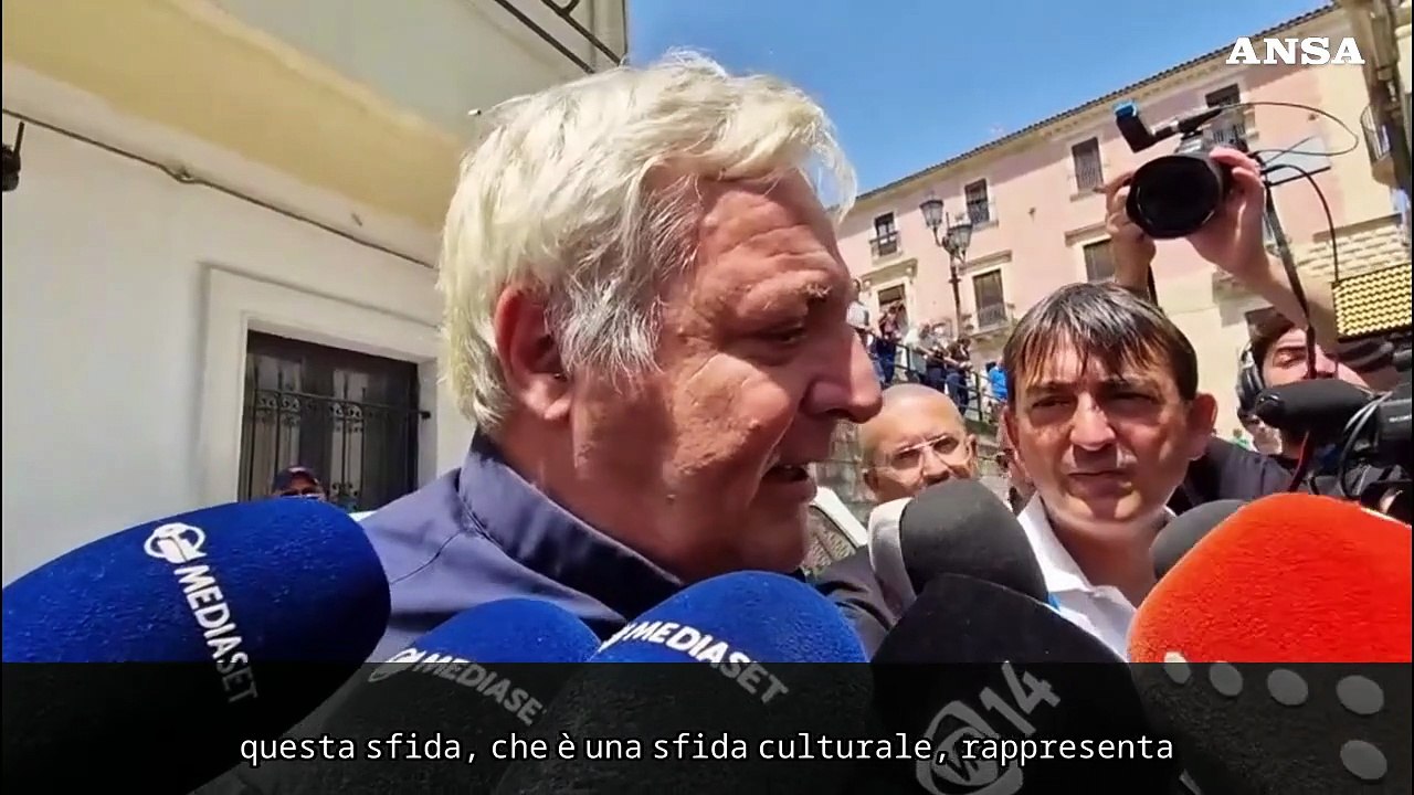 Al funerale di Pippo Baudo, don Giulio: «Ultimi giorni per lui di grande sofferenza»