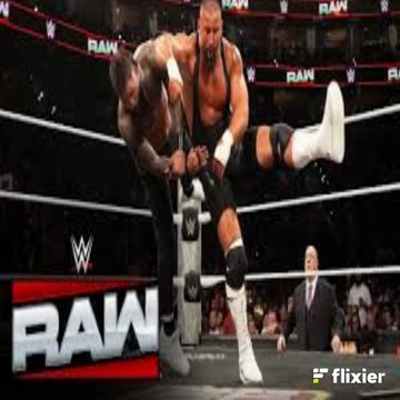 Bron Breakker vs. Jey Uso Full Match Extreme Rules, Roman Reigns Save Jey Uso- WWE RAW 8/18/2025