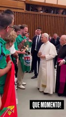 "Histórico". Grupo Folclórico de Barcelinhos recebido pelo Papa Leão XIV