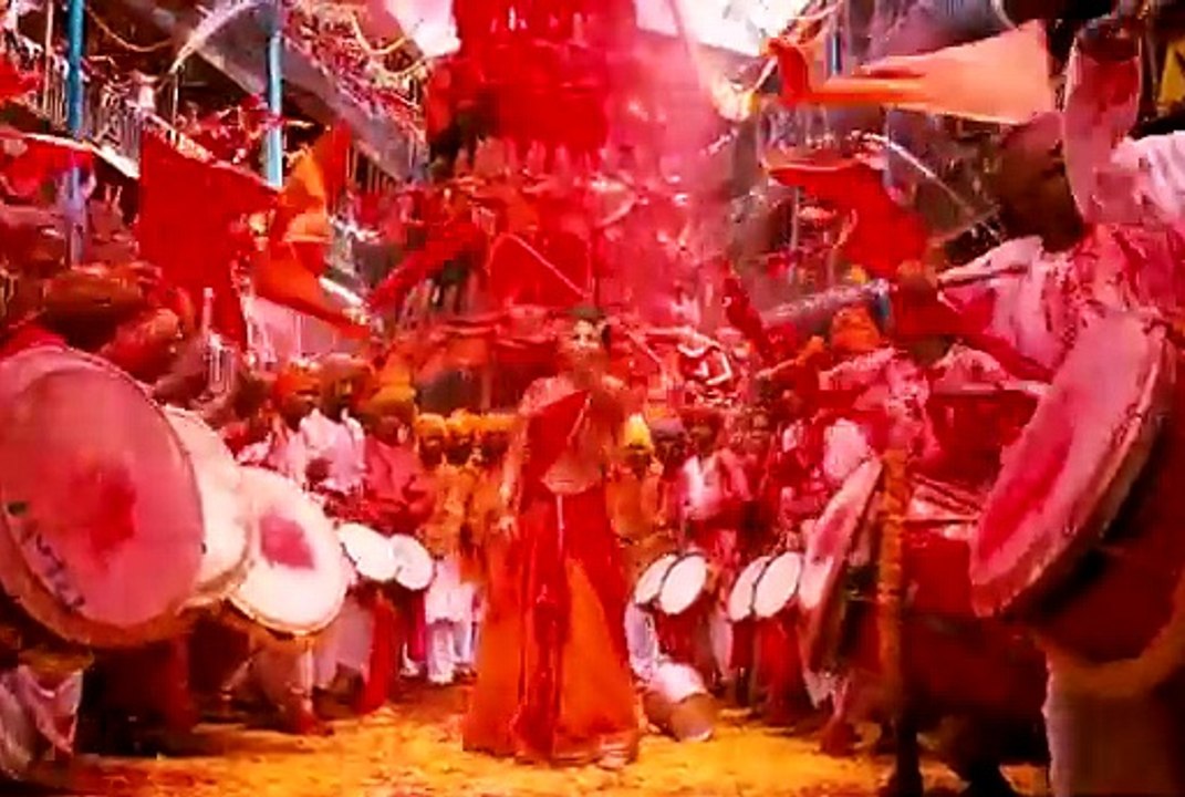 छटे बच्चे क मँ के सथ ये पुलस वल पूर कलन के समने जबरदस्त कर रह थ फर आगे क्य हुव  #southmovie #hritikr