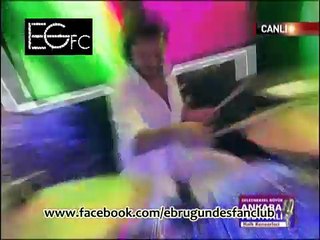 Ebru Gündeş - Hayatı Tesbih Yapmışım