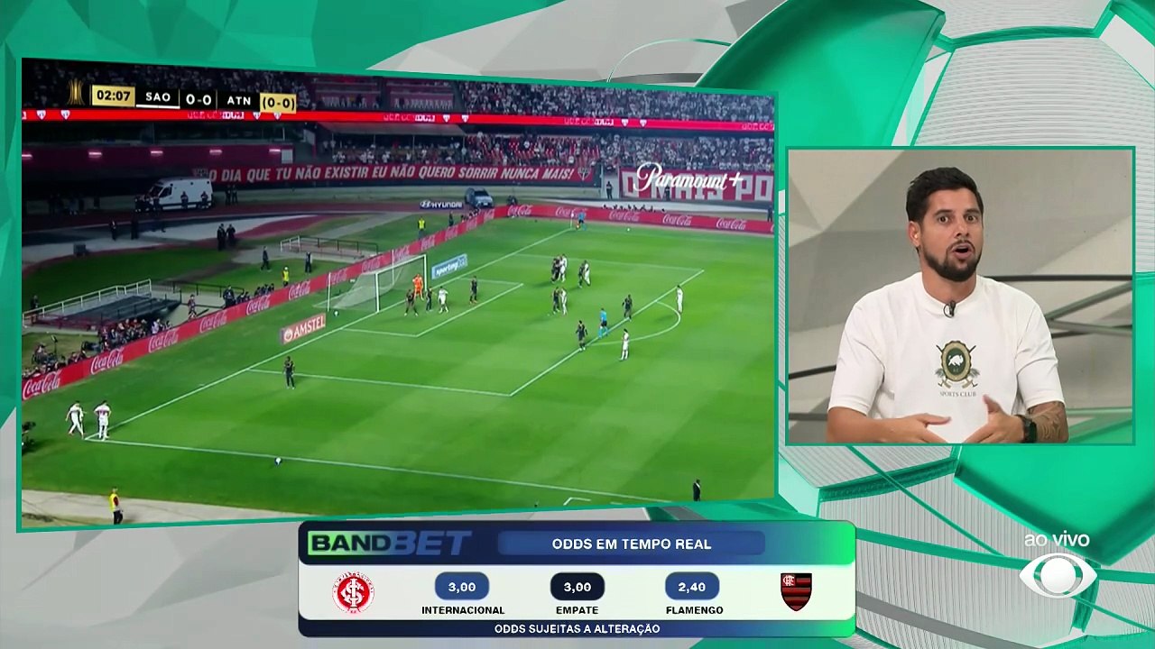 Cicinho exalta São Paulo na Libertadores, mas alerta: ‘Teve mais sorte que juízo!’