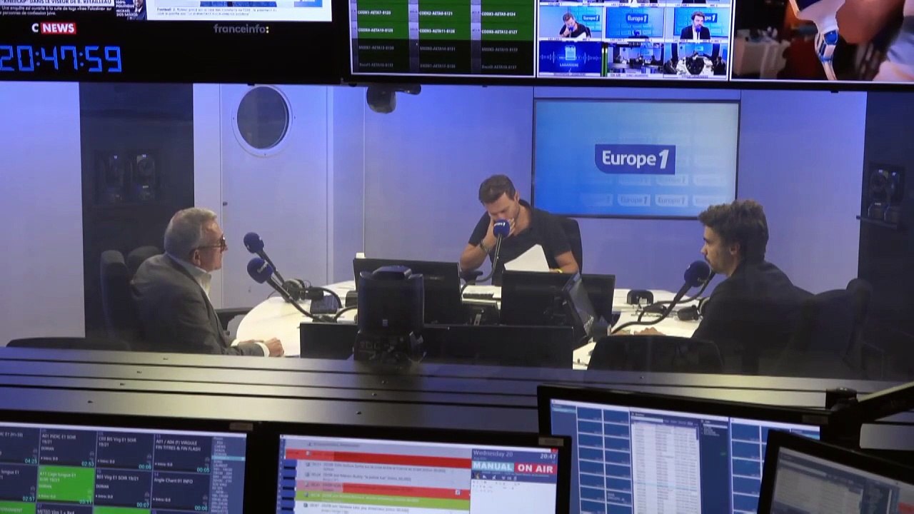 Mariages blancs : Gérald Darmanin appelle les parquets à la «vigilance», deux ans après le refus du maire Robert Ménard de marier un homme sous OQTF