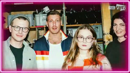 Falsch, aber lustig | show | 2022 | Official Trailer