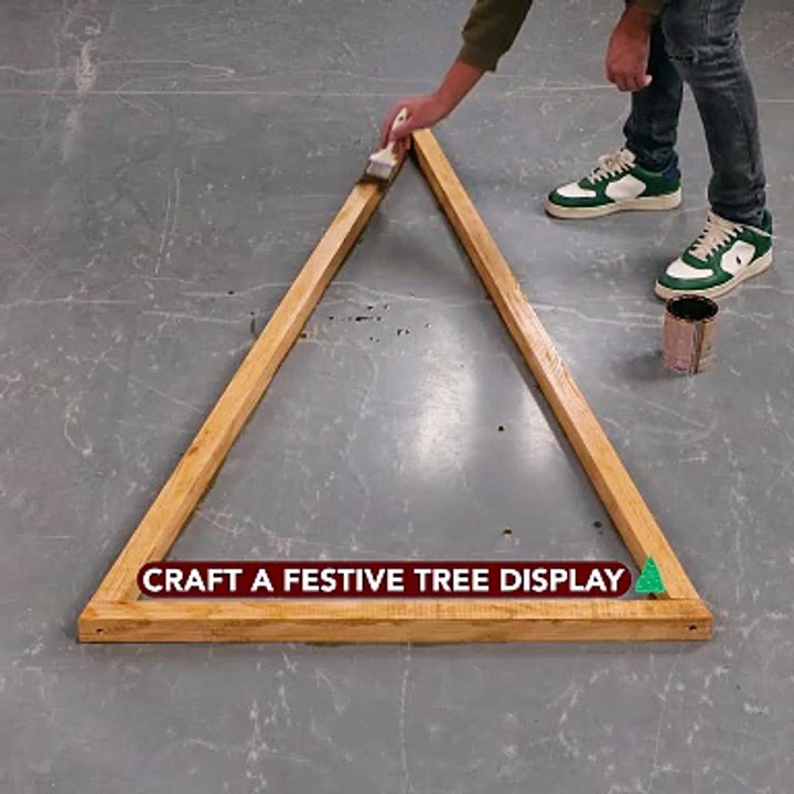 Light up your wooden tree design 🎄