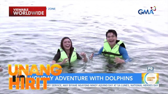 Vince at Cheska, nakipaglaro kasama ang dolphins! | Unang Hirit