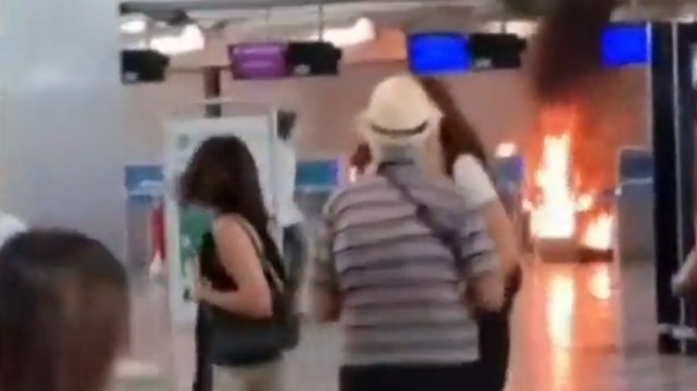 Malpensa: fuoco, martellate e panico al check-in