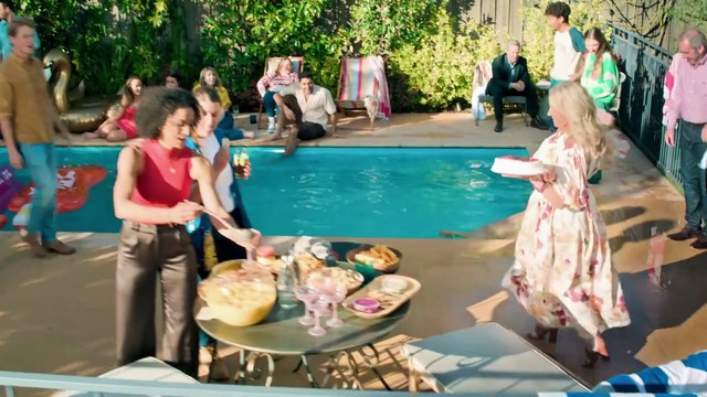 Neighbours deutsche UT - 8992 (19.02)