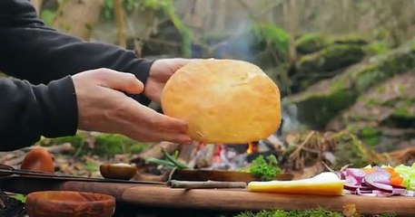 BIG TASTY MADE IN FOREST - BUSHCRAFT FROM SCRATCH