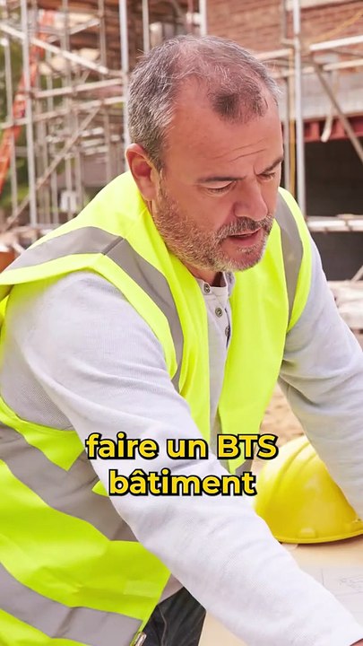 Je t’explique l’histoire, le fonctionnement et l’utilité de la peinture écossaise ! Que tu sois en BTS Bâtiment, sur un chantier, ou simplement passionné de décoration, découvre cette innovation qui révolutionne le BTP !