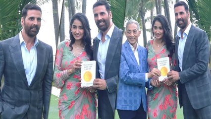 Akshay Khiladi Kumar Attends The Mega Launch Of 'Your Body Already Knows' By Nidhi Bhanshali Pandya